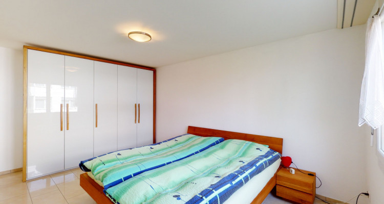 Moderne  4.5 Zimmer Wohnung mit grossem Balkon image 11