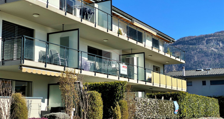 Charmant appartement 2,5p récent avec grande terrasse et vue dégagée image 1