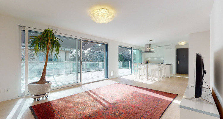 Bel appartement moderne avec grande terrasse, à Lausanne image 1