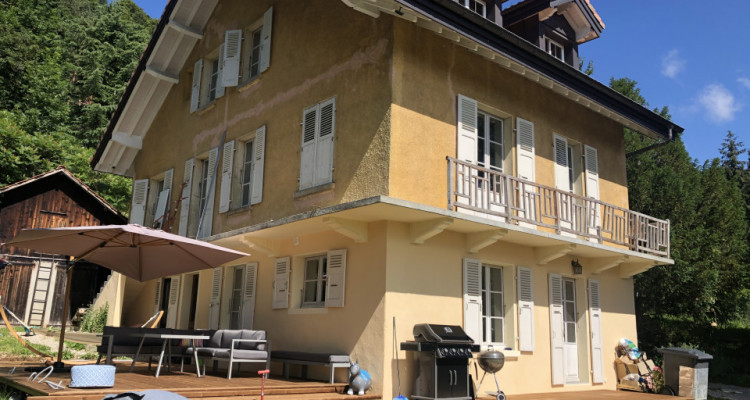 Merveilleuse maison de Maître à Monnetier de 7 pièces  image 1