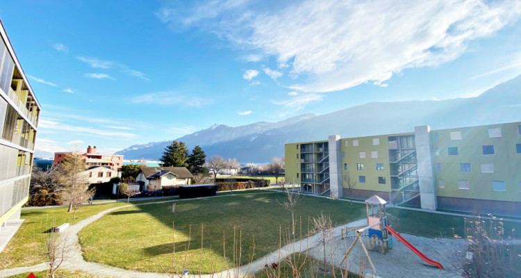 Bel appartement 4.5 p / 3 chambres / 2 SDB / Balcons  image 1