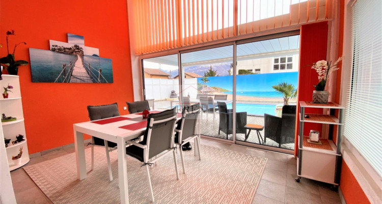 Magnifique villa individuelle sur 1 niveau avec piscine extérieur chauffée et finition de hautes qualités image 9