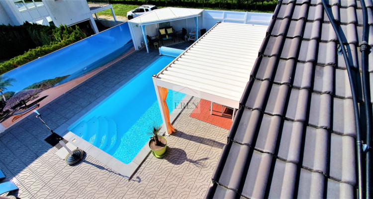 Magnifique villa individuelle sur 1 niveau avec piscine extérieur chauffée et finition de hautes qualités image 11