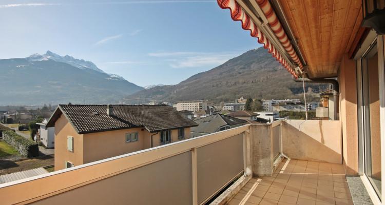 Magnifique 4,5p // 3 chambres // 1 SDB // Balcon - Jardin commun image 9