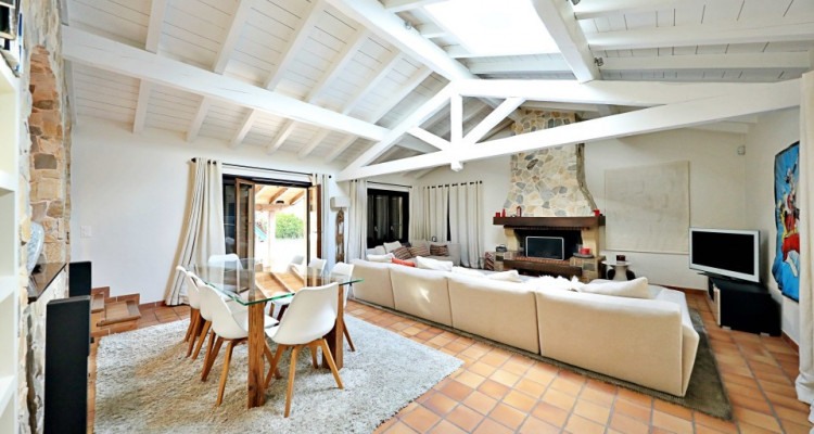 Magnifique maison meublée - Grand jardin - Piscine - 2 garages image 2