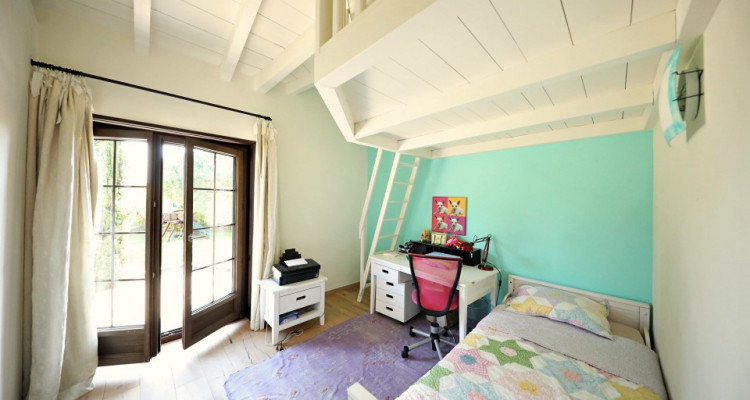 Magnifique maison meublée - Grand jardin - Piscine - 2 garages image 8