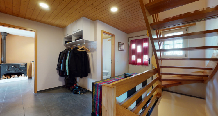 Heimeliges 6½ Zimmer Einfamilienhaus mit wertvollem Aussenbereich image 4