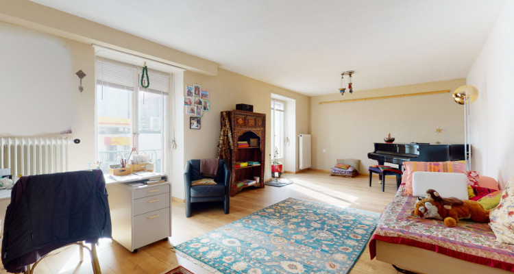 EN EXCLUSIVITÉ - Immeuble avec énorme potentiel pour projet immobilier image 2