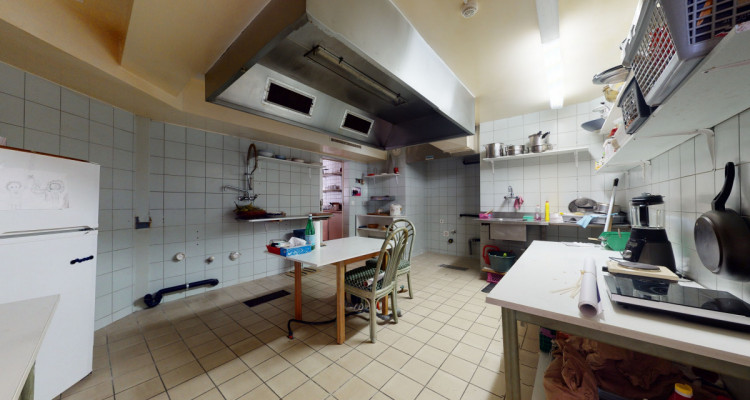 EN EXCLUSIVITÉ - Immeuble avec énorme potentiel pour projet immobilier image 12