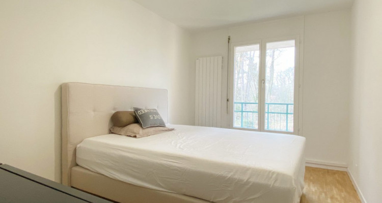 Joli triplex de 6 pièces rénové avec terrasse image 8