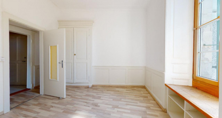 Lumineux 2,5 pcs Rue du Bourg à Lutry image 4