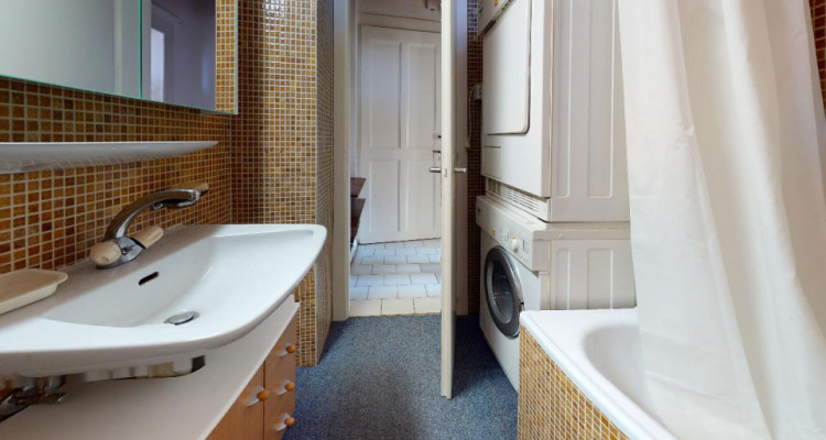 Lumineux 2,5 pcs Rue du Bourg à Lutry image 5