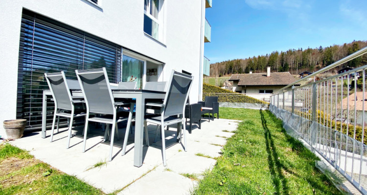 Magnifique appartement 2.5 p / 1 chambre / SDB / Terrasse et jardin  image 2