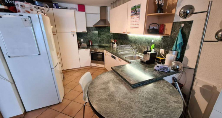 Magnifique attique en duplex de 2.5 pièces / balcon / calme  image 5