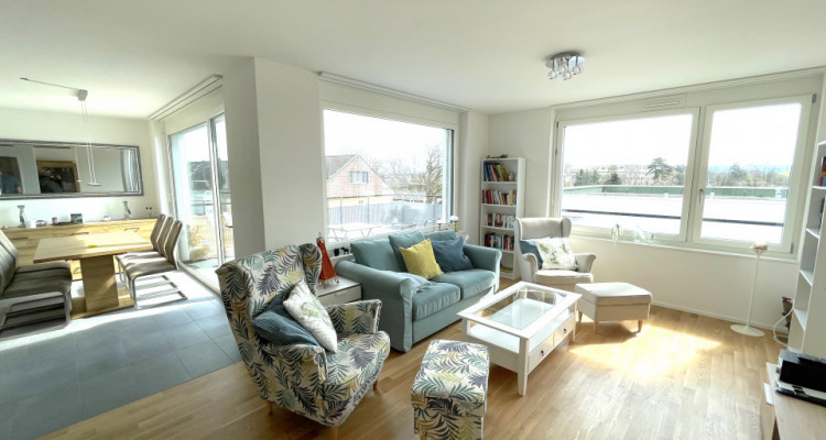 2.5 ZIMMER ATTIKAWOHNUNG IM DORFZENTRUM / 1 MONATSMIETE GRATIS image 4