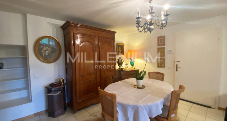 Très bel appartement avec terrasse à Vésenaz. image 3