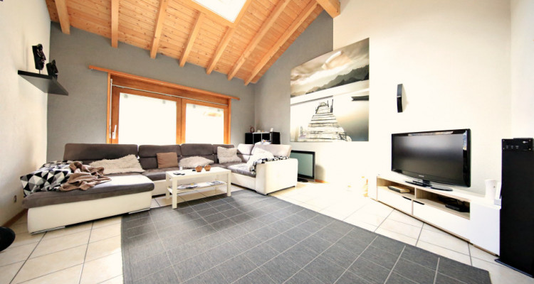 Sublime appartement 4.5 pièces / 3 chambres / Balcon image 1