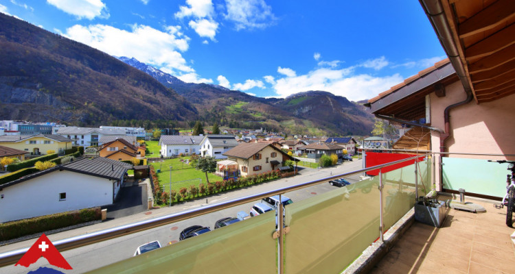 Sublime appartement 4.5 pièces / 3 chambres / Balcon image 8