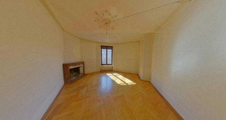 A rénover Appartement de 3 pièces proche des HUG image 1