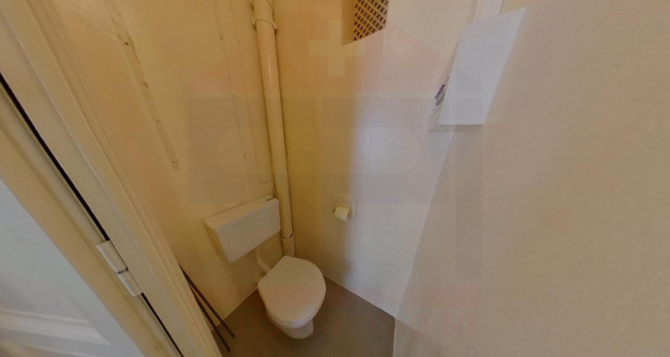 A rénover Appartement de 3 pièces proche des HUG image 5