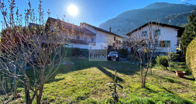 Magnifique et grand terrain à bâtir pour immeuble avec maison individuelle sur 3 niveaux image 4