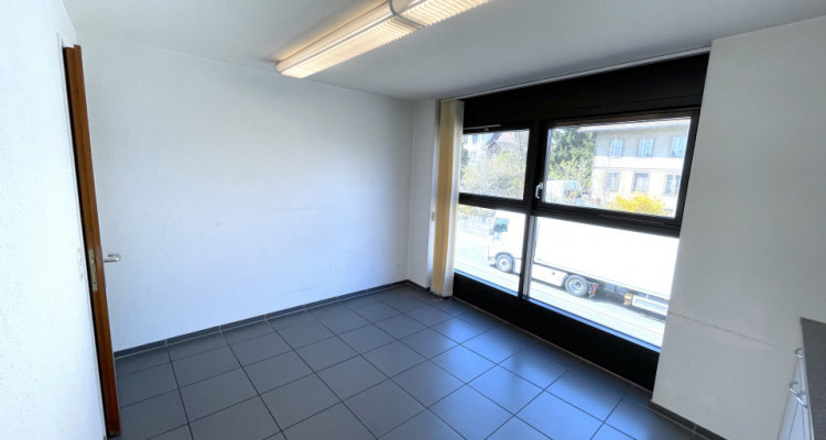 GROSS, GRÖSSER - EHEMALIGE PRAXIS/WOHNUNG IM DORFKERN image 11