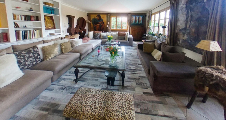 Superbe maison de charme de 14 pièces avec un terrain de 2877m2 image 4