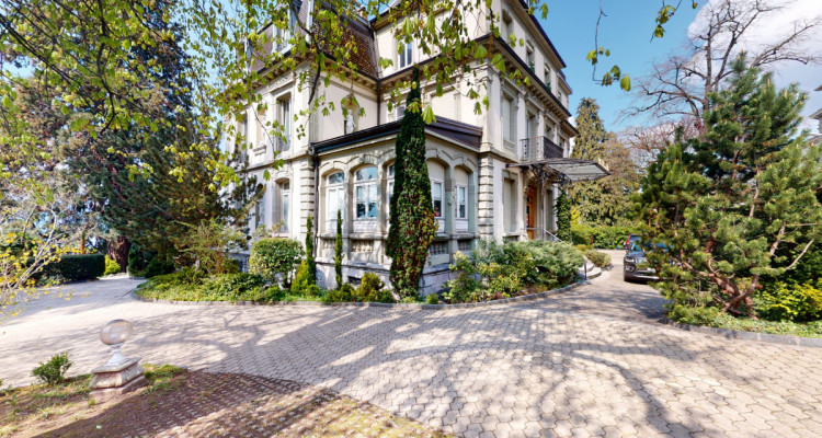 Au coeur de Montreux 5.5 pièces de standing dans résidence avec parc image 1
