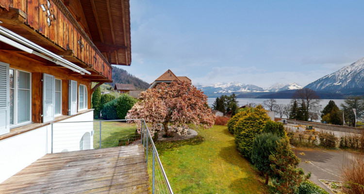 Luxuriöses Haus mit außergewöhnlicher Lage und großem Grundstück image 1