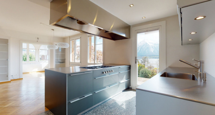 Luxuriöses Haus mit außergewöhnlicher Lage und großem Grundstück image 3