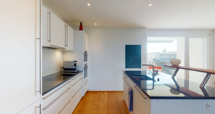 Sonnige und zentrale Wohnung image 3