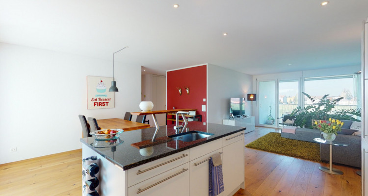 Sonnige und zentrale Wohnung image 4