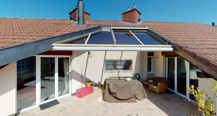 Dachwohnung mit Charm und grosser Terrasse image 2