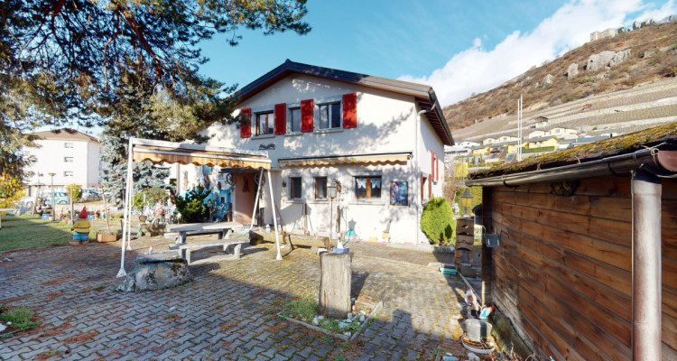 Sierre (Glarey) -  villa de 6,5 pièces - vue sur le Château de Ravire image 1