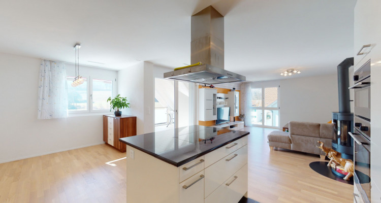 Schmucke, Minergie zertifizierte Wohnung mit toller Sicht image 8