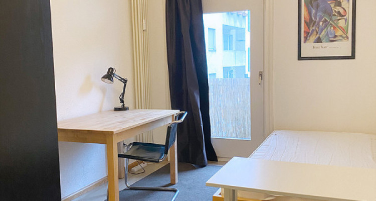 Möbliertes WG-Zimmer mit Balkon an Top Lage image 1