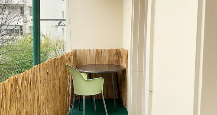 Möbliertes WG-Zimmer mit Balkon an Top Lage image 3