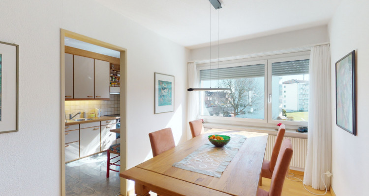 Ruhige und sonnig gelegene 2.5 Zimmer Wohnung image 6