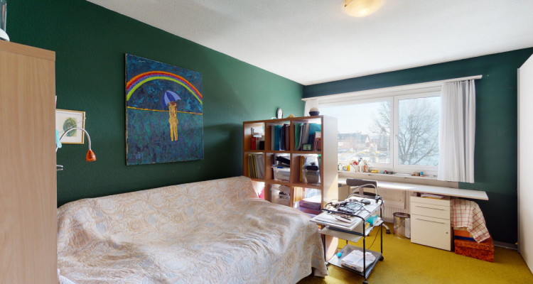 Ruhige und sonnig gelegene 2.5 Zimmer Wohnung image 8