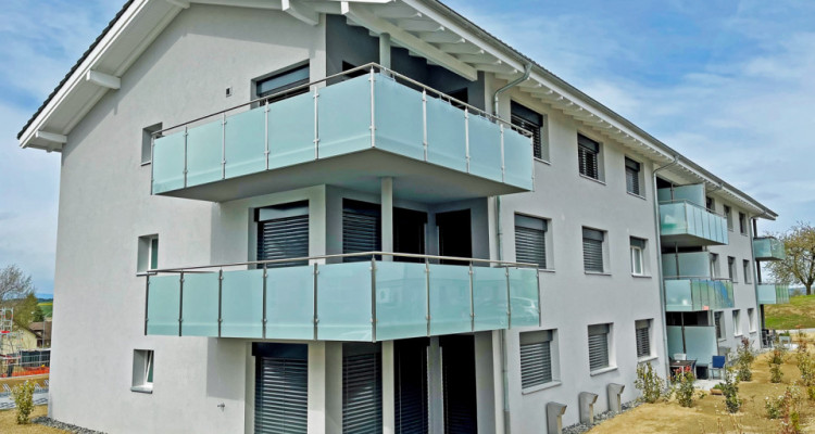 FOTI IMMO - Appartement de 4,5 pièces avec balcon. image 1