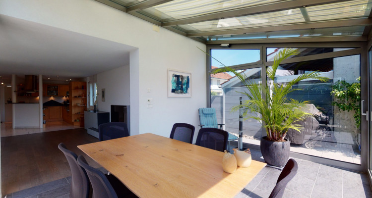 Wunderschönes Eckhaus mit beheiztem Wintergarten image 5