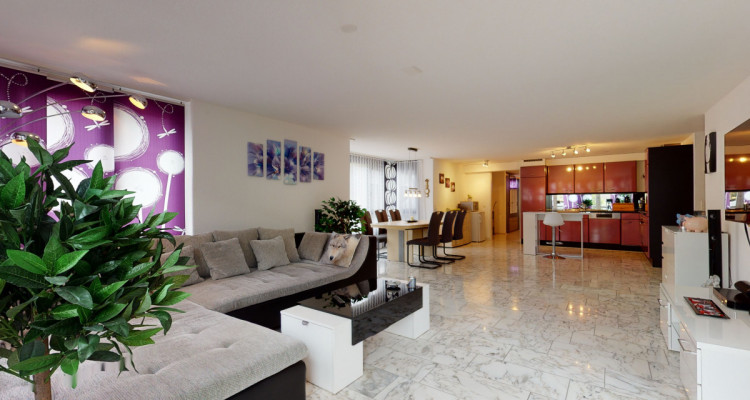 Gepflegtes Mehrfamilienhaus mit vier Wohneinheiten image 8