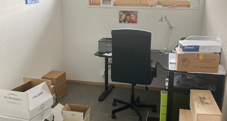 Magnifique 4.5 pièces de 130 m2 avec vue sur le lac et les montagnes image 4