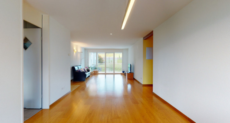 Hochwertige und gepflegte 4½ Zimmer Wohnung mit Seeblick image 7