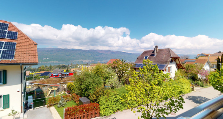 Hochwertige und gepflegte 4½ Zimmer Wohnung mit Seeblick image 10