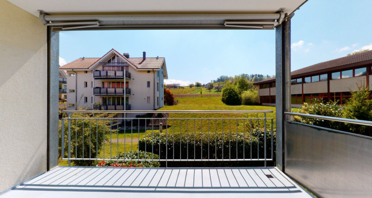 Hochwertige und gepflegte 4½ Zimmer Wohnung mit Seeblick image 11
