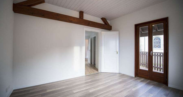 Magnifique attique 4 pièces / entièrement rénové / mezzanine  image 6