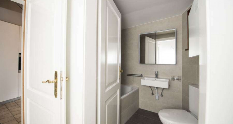 Magnifique attique 4 pièces / entièrement rénové / mezzanine  image 7