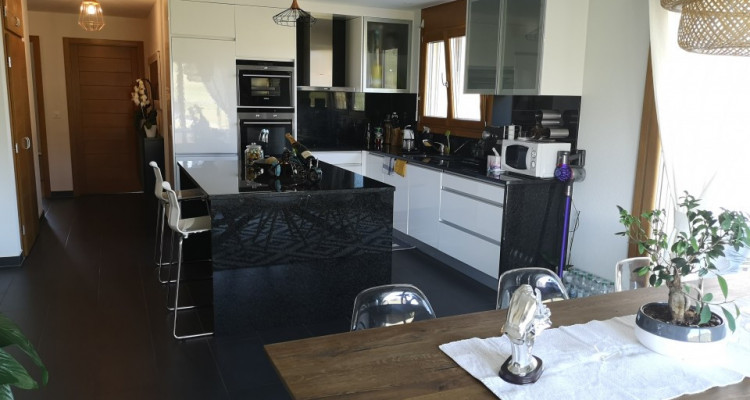 A LOUER A ROMONT: Magnifique appartement de 4.5 pièces  image 3