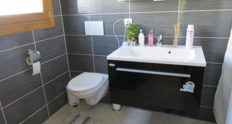 A LOUER A ROMONT: Magnifique appartement de 4.5 pièces  image 5